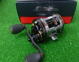 アブ・モラムＺＸ　シマノ・メタマグＤＣ７　人気ルアー　（茨木店）